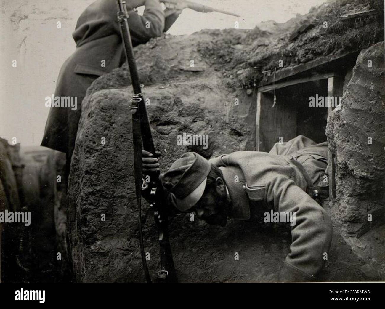 Entitlement of a listening post in the trenches /: Östl.Piane: / Received at 28.x.1915. . Stock Photo