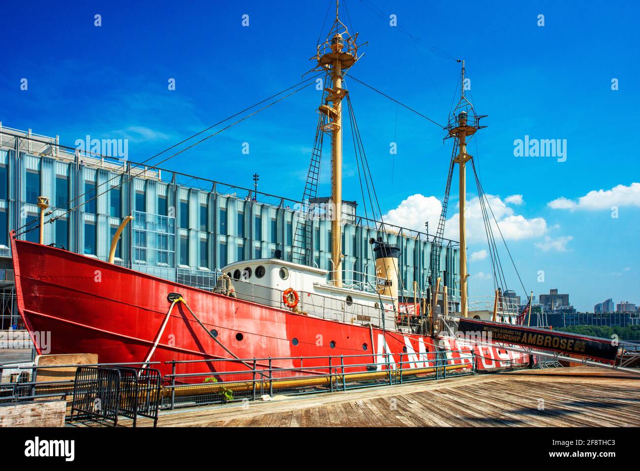 Pier 16 and Ambrose ship. Harbour South Street Seaport district, Lower Manhattan, New York City, NY, USA Stock Photo