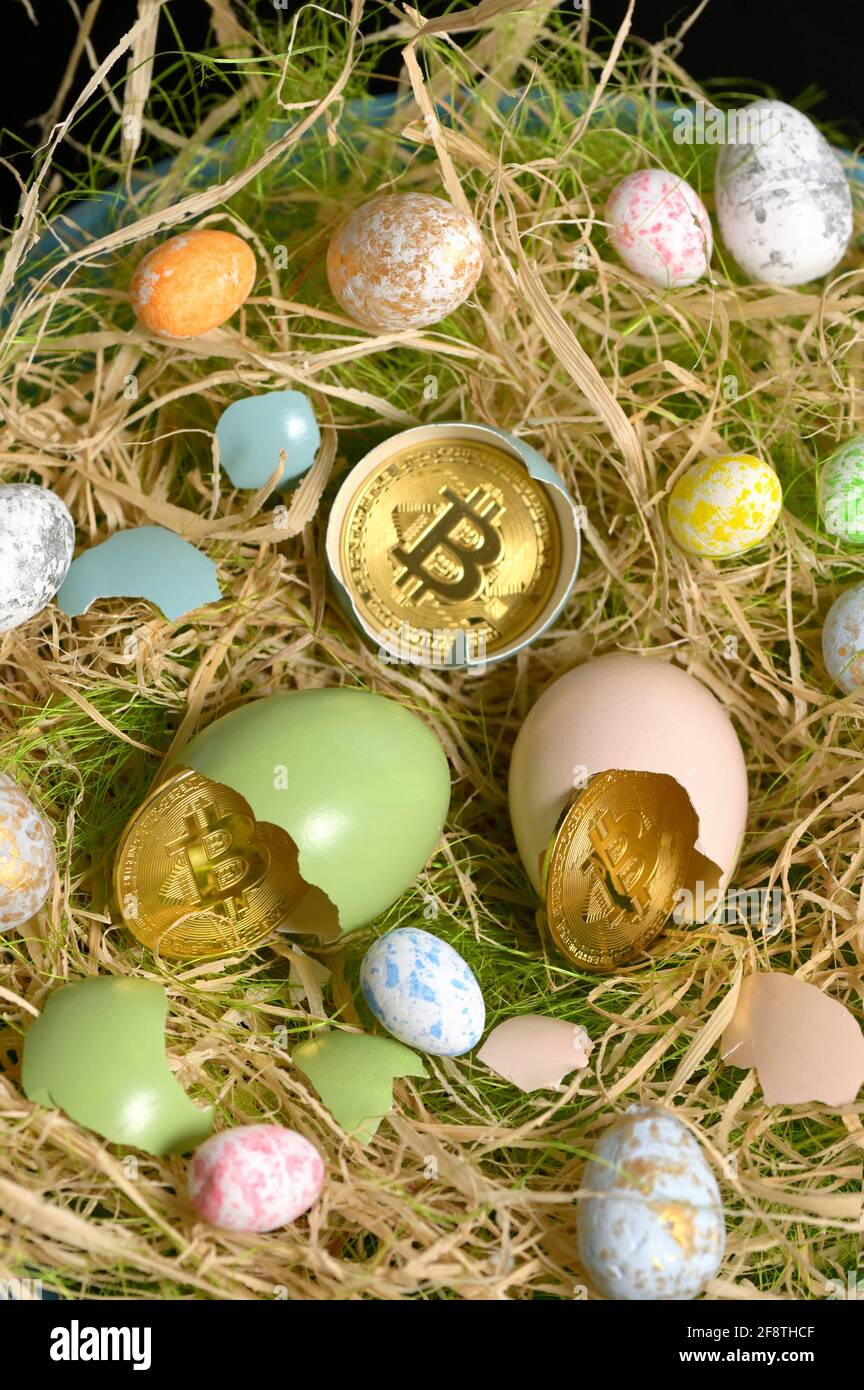 Bitcoin easter egg hi-res stock photography and images - Alamy