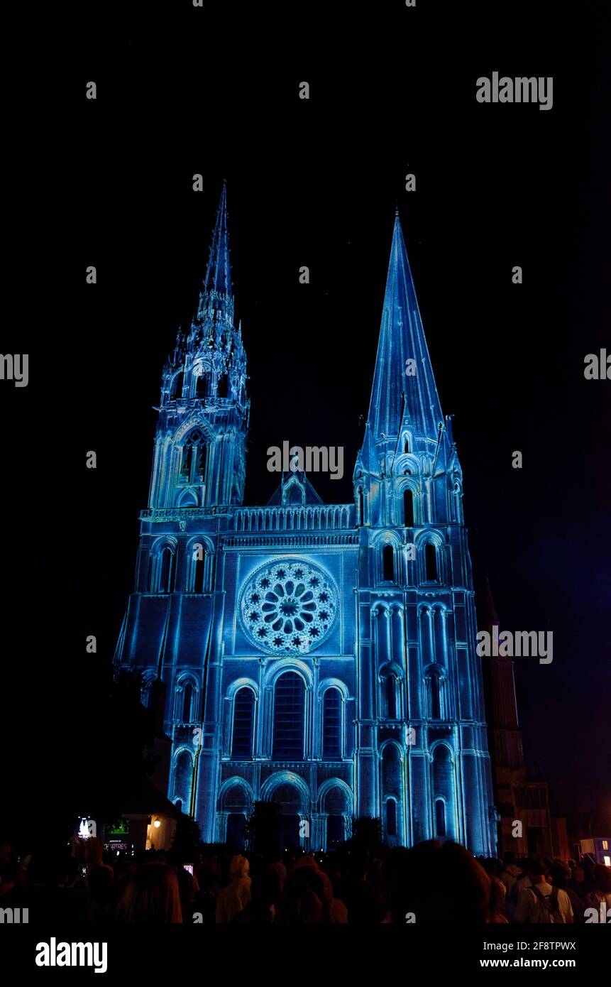 Chartres Light Light show on chartres cathedral hi-res stock photography and images ...