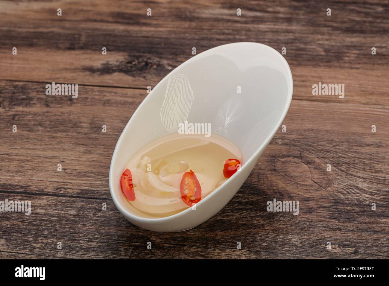 Vietnamese vinegar sauce with chili and garlic Stock Photo Alamy