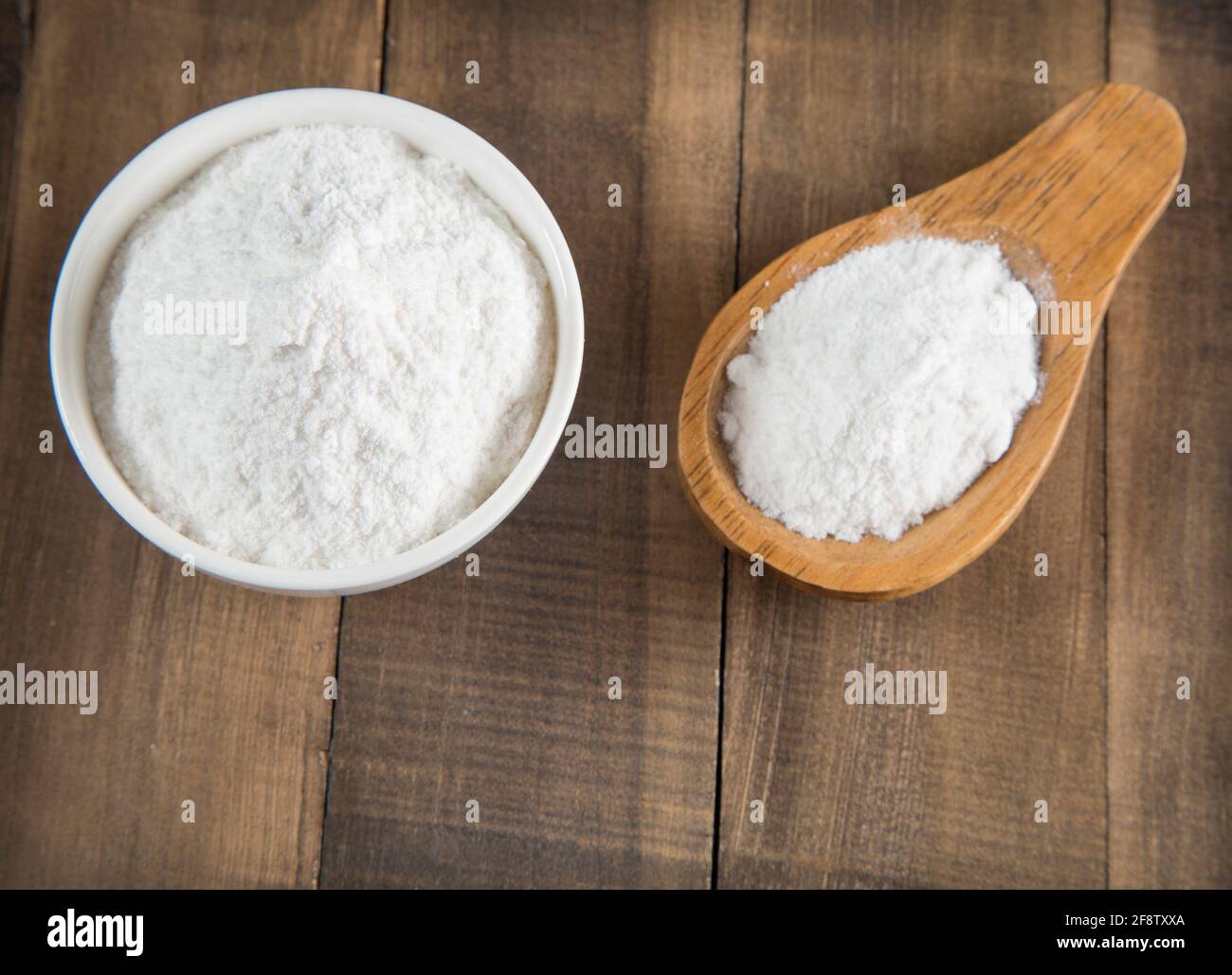 Baking soda Sodium bicarbonate Stock Photo Alamy