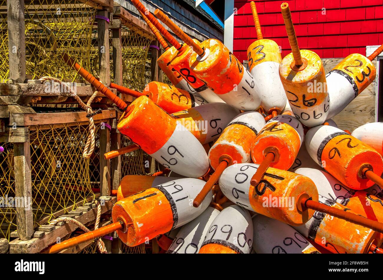 Lobster trap buoy underwater hires stock photography and images Alamy