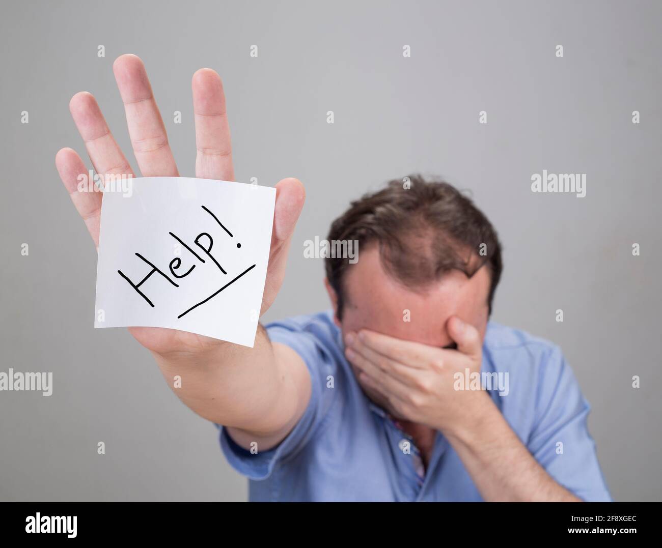 инвалидный знак пинг. Requested help. хелп на английском. Man illustration. наклейка место для инвалидов.