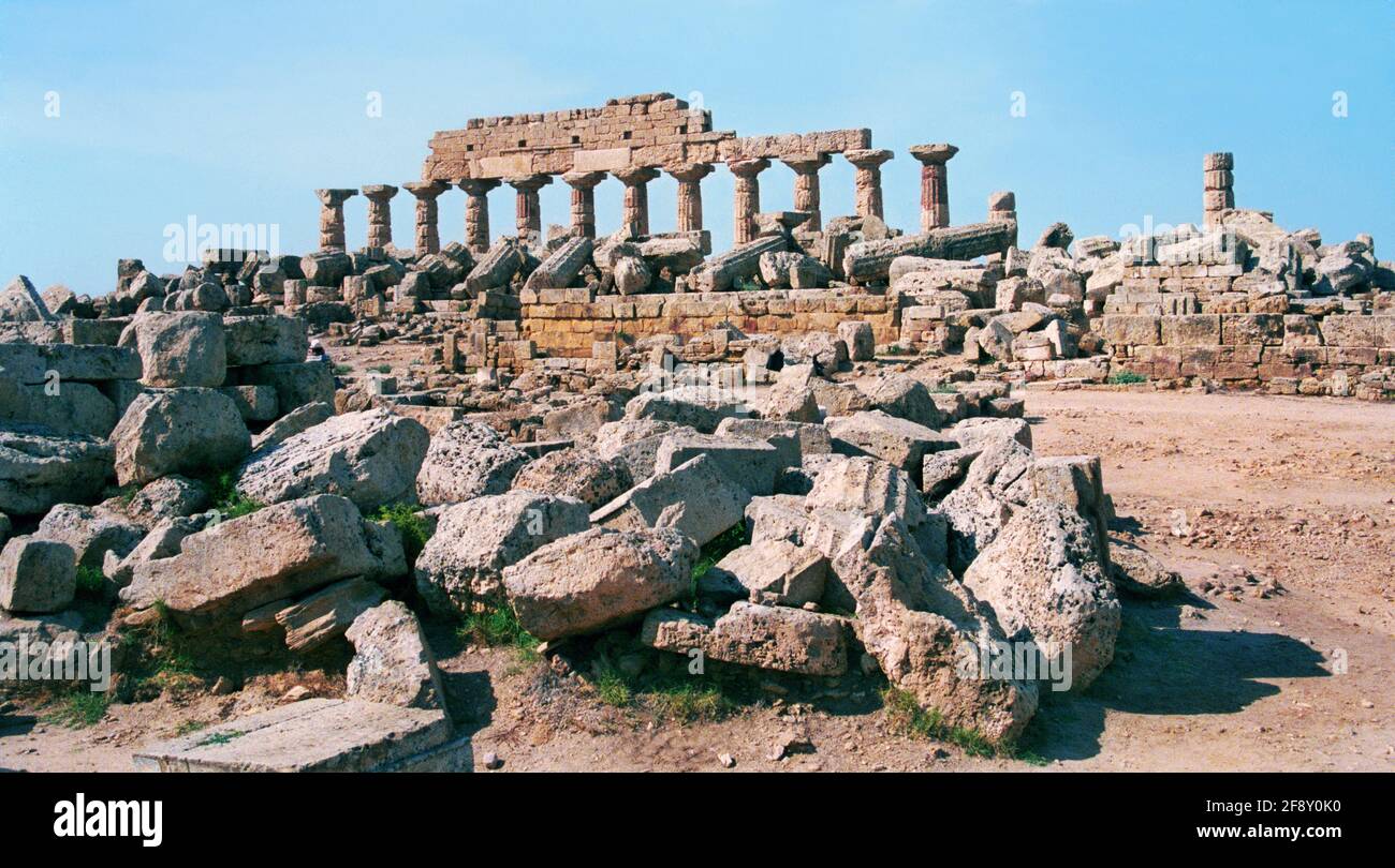 Selinunte. Temple C Stock Photo - Alamy