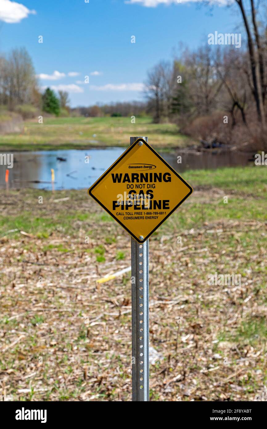 Laingsburg, Michigan A marker for a natural gas pipeline that runs through Sleepy Hollow State
