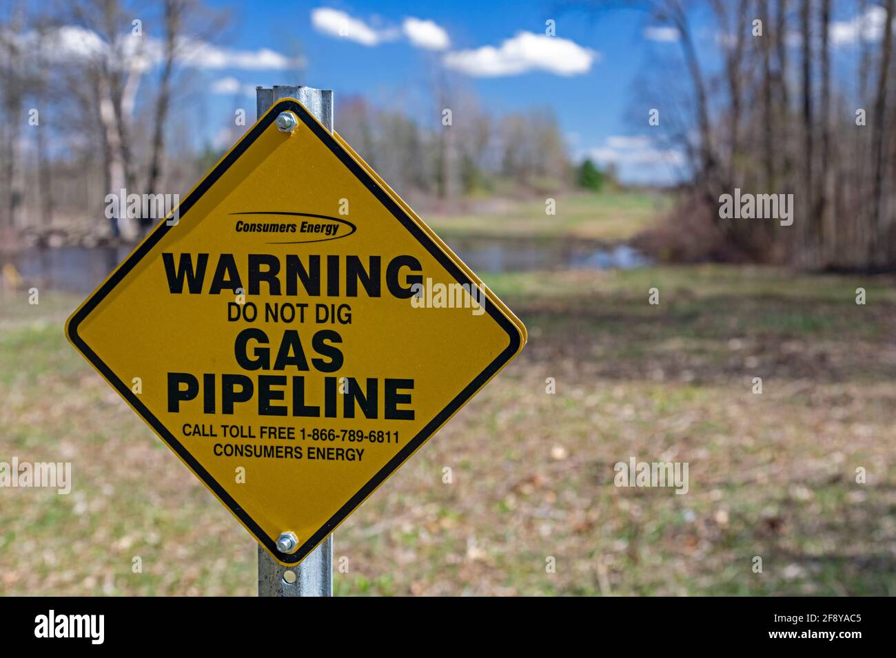Laingsburg, Michigan - A marker for a natural gas pipeline that runs through Sleepy Hollow State Park. Stock Photo