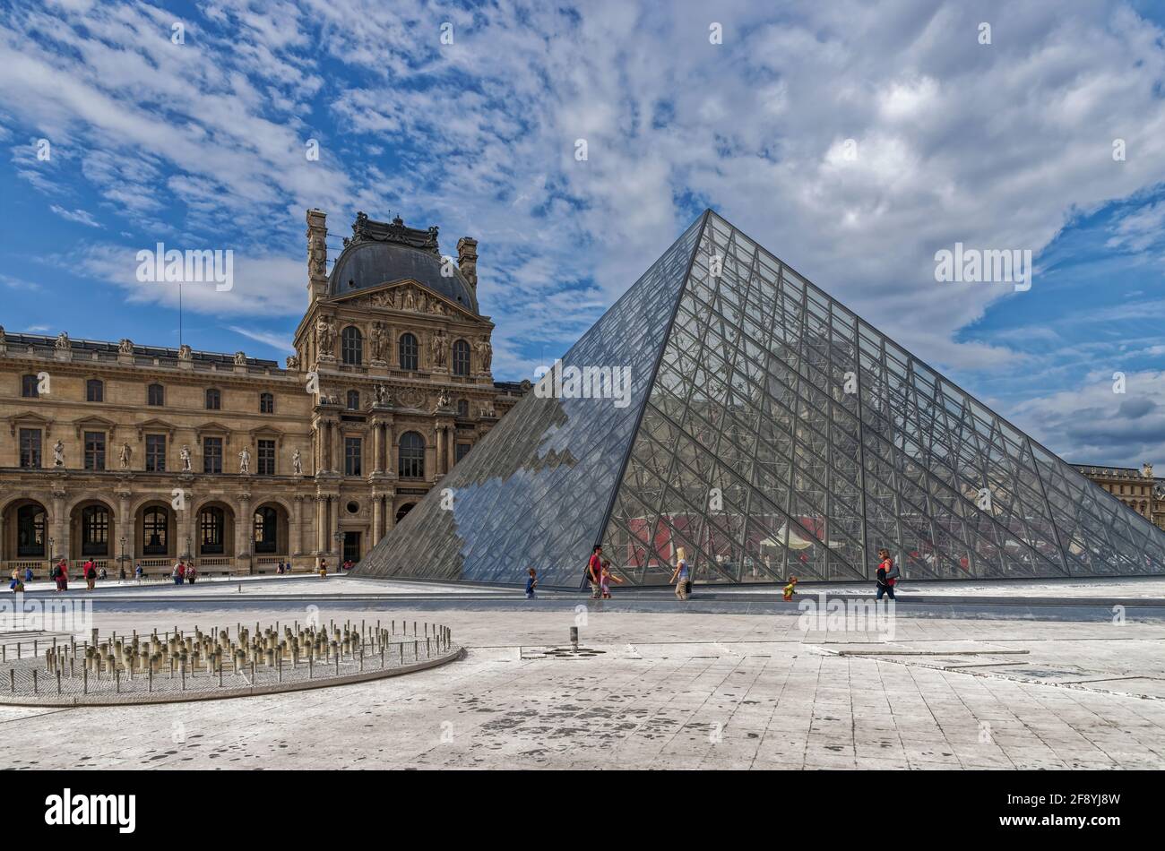 Palais Du Louvre And Louvre Museum, Paris, France Stock Photo