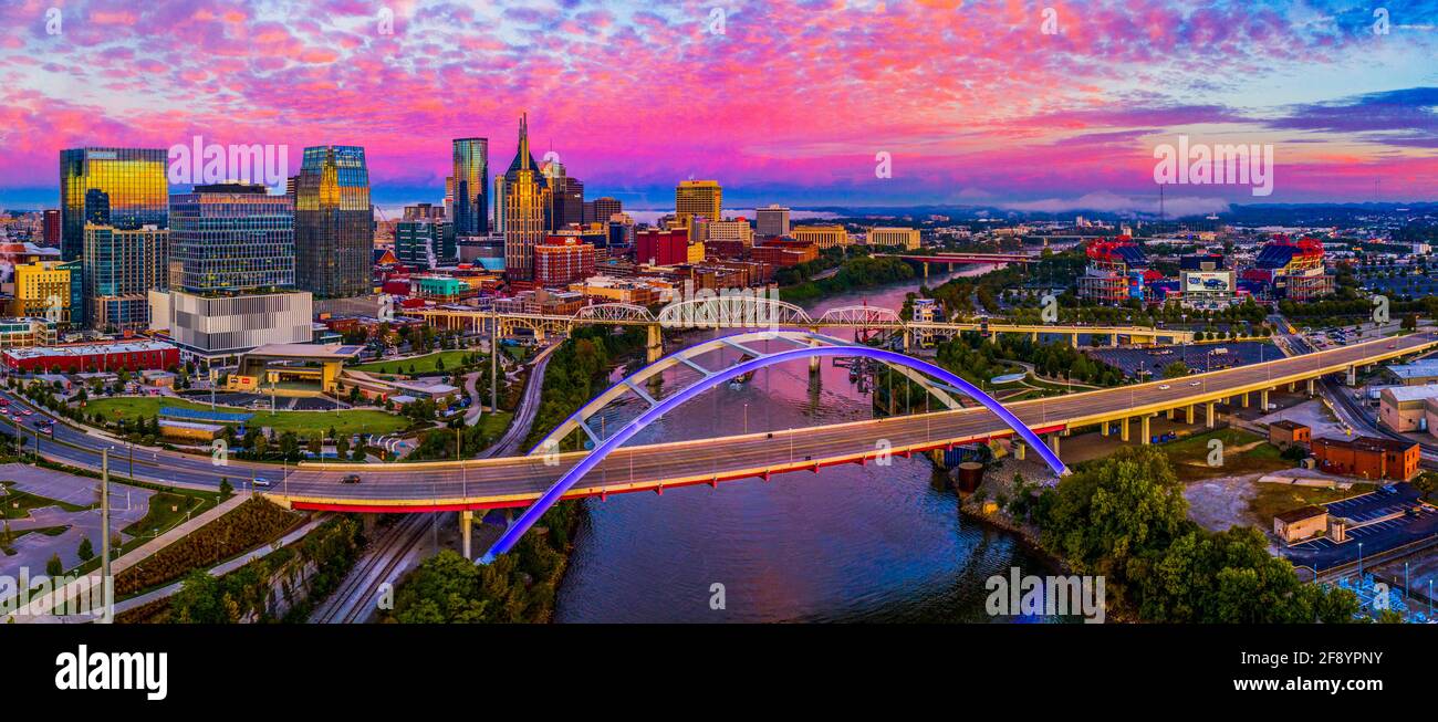 Cityscape with Gateway Bridge at dawn, Nashville, Tennessee, USA Stock Photo