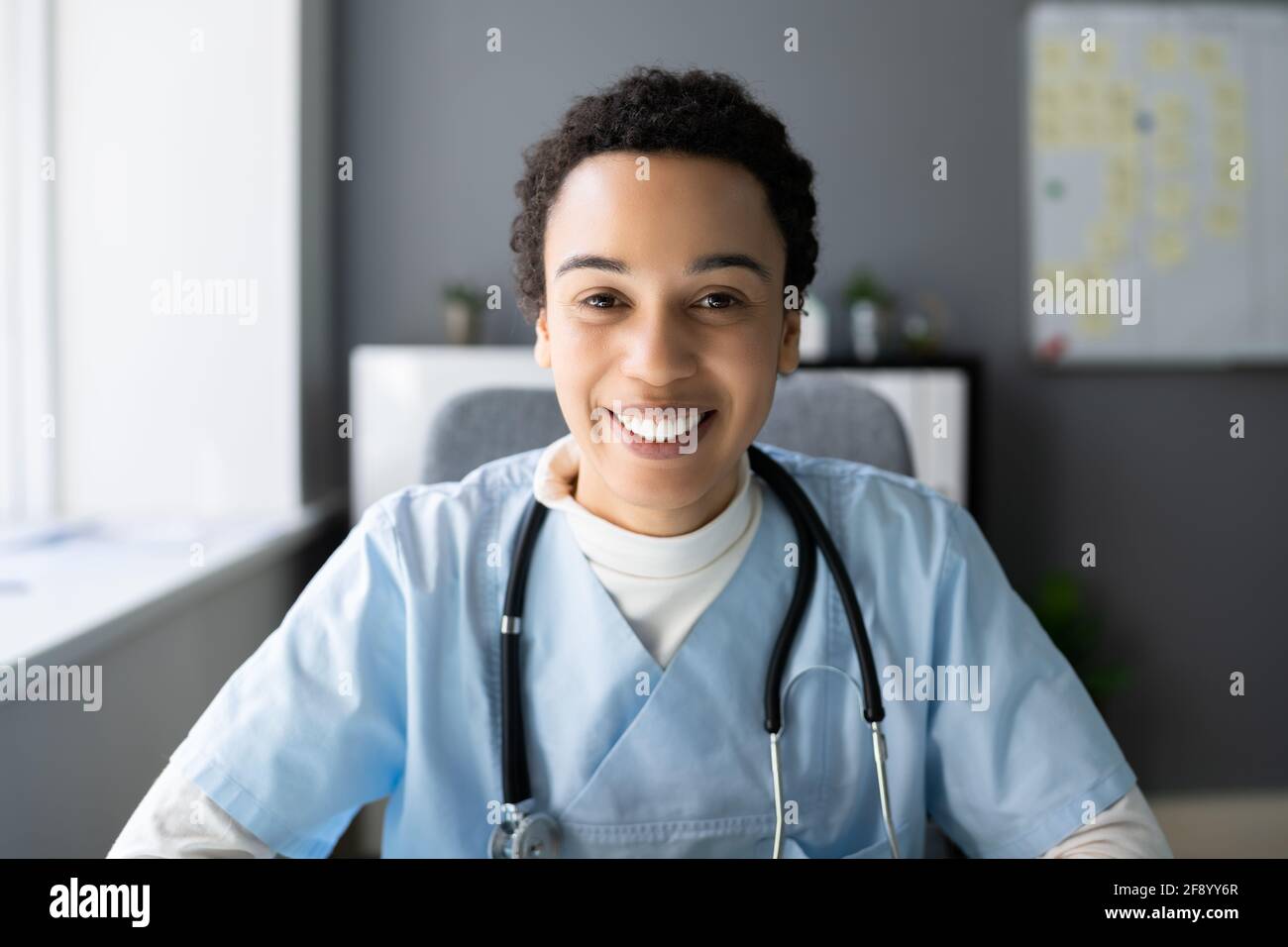African american doctor nurse black hi-res stock photography and images ...
