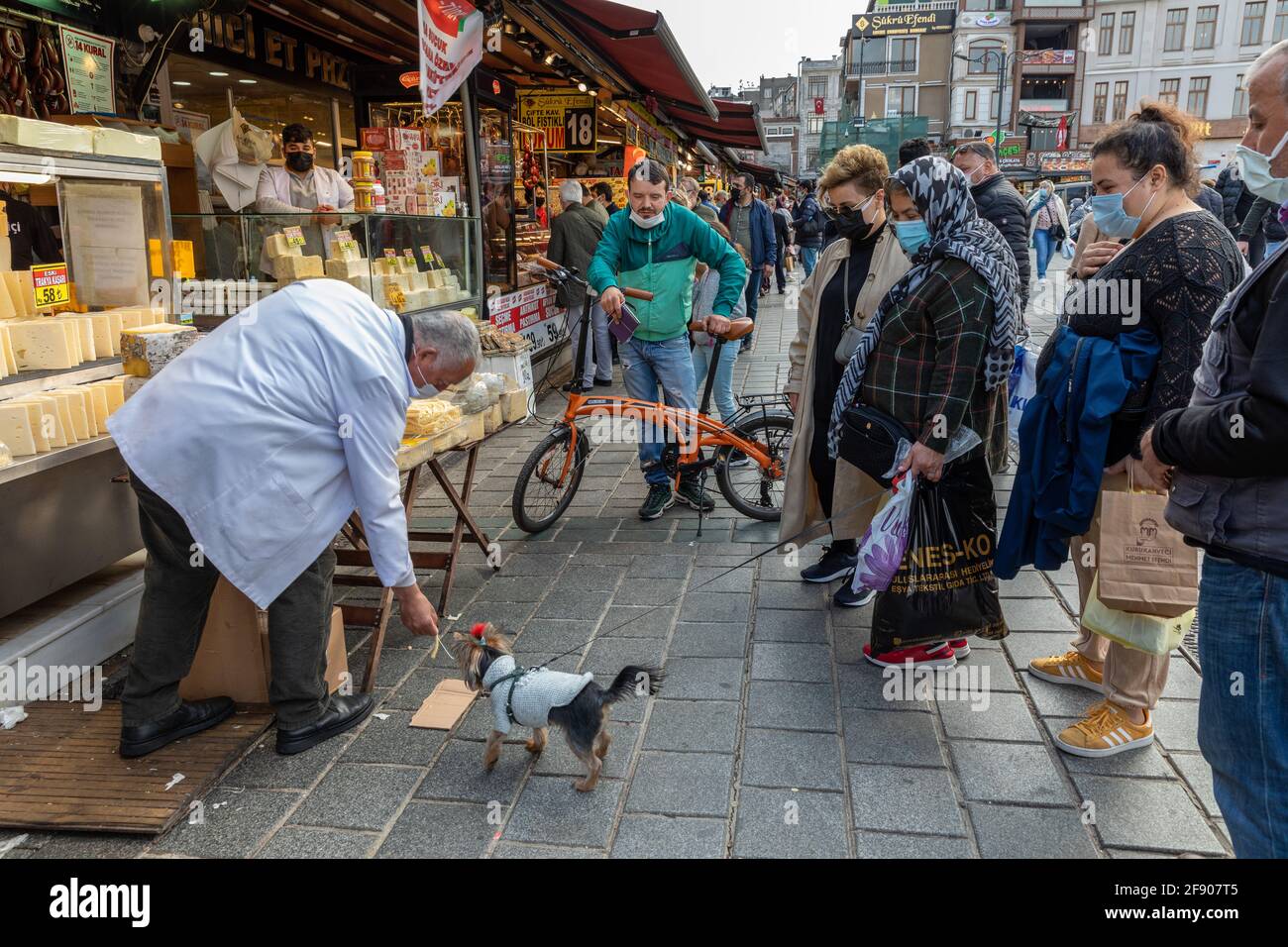 People shopping in Eminonu before the curfew on the 3rd day of Ramadan in Istanbul,Turkey, April 15, 2021. Stock Photo