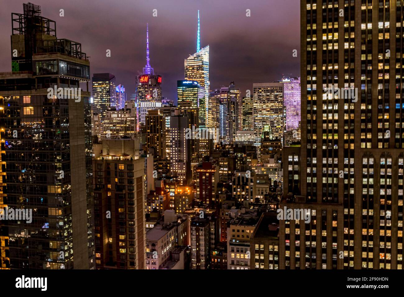 Apartment Buildings At Night New York Hi Res Stock Photography And Images Alamy
