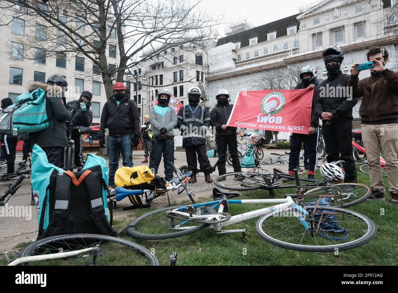 Deliveroo riders in London strike and organise a protest ride for ...