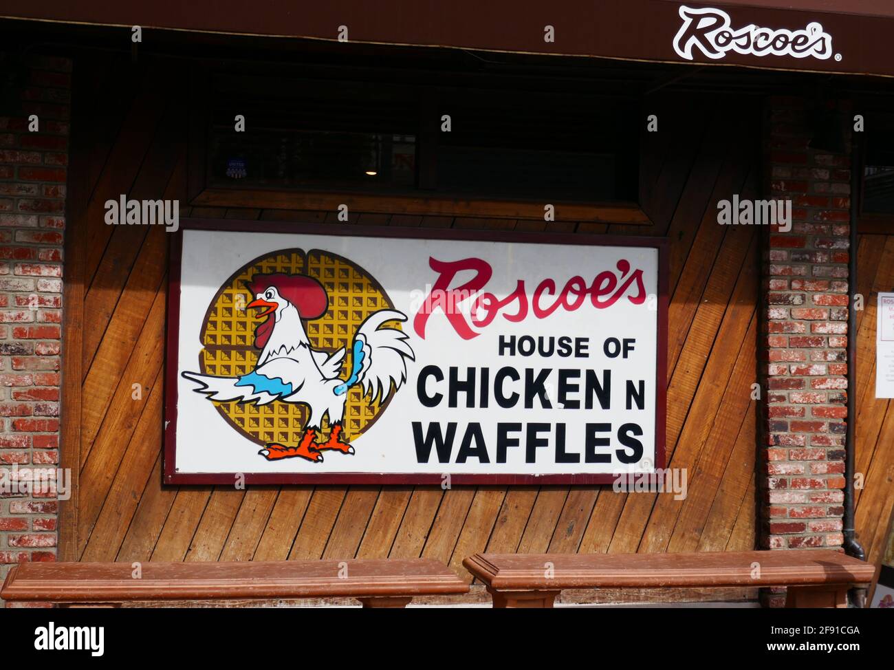 Roscoes chicken and waffles hires stock photography and images Alamy