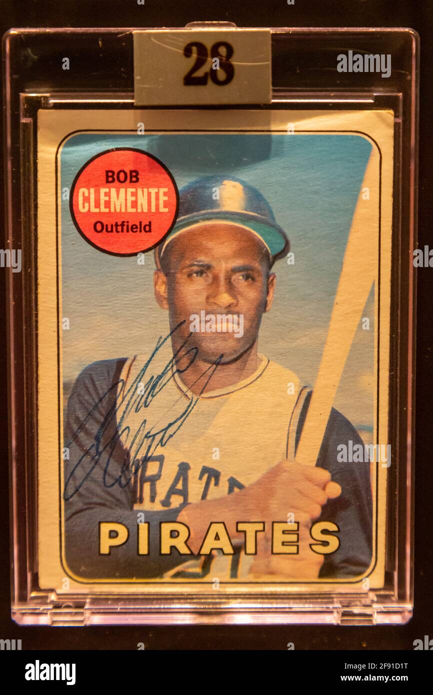 Autographed baseball card hires stock photography and images Alamy