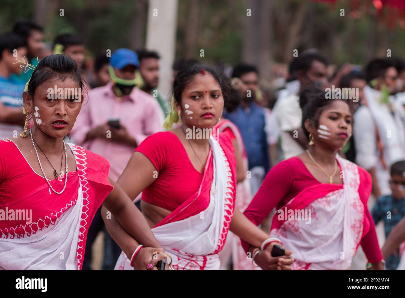 sarhul-festival-celebrated-amidst-covid-19-pandemic-by-tribes-in