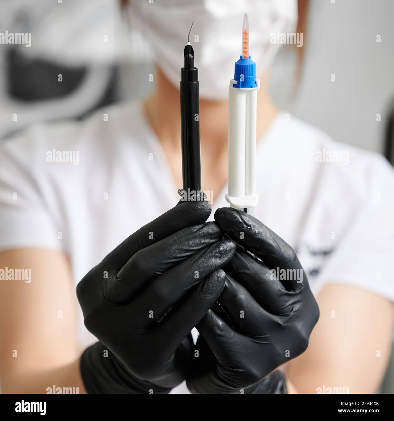 Dental syringe hires stock photography and images Alamy
