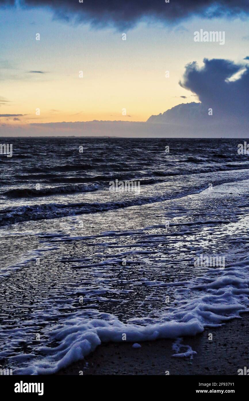 Vertical shot foamy sea hi-res stock photography and images - Alamy