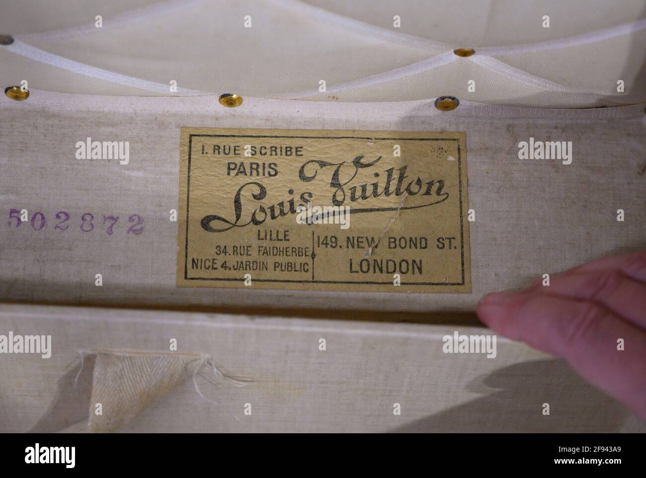 Sold at Auction: Louis Vuitton, LOUIS VUITTON MONOGRAM E