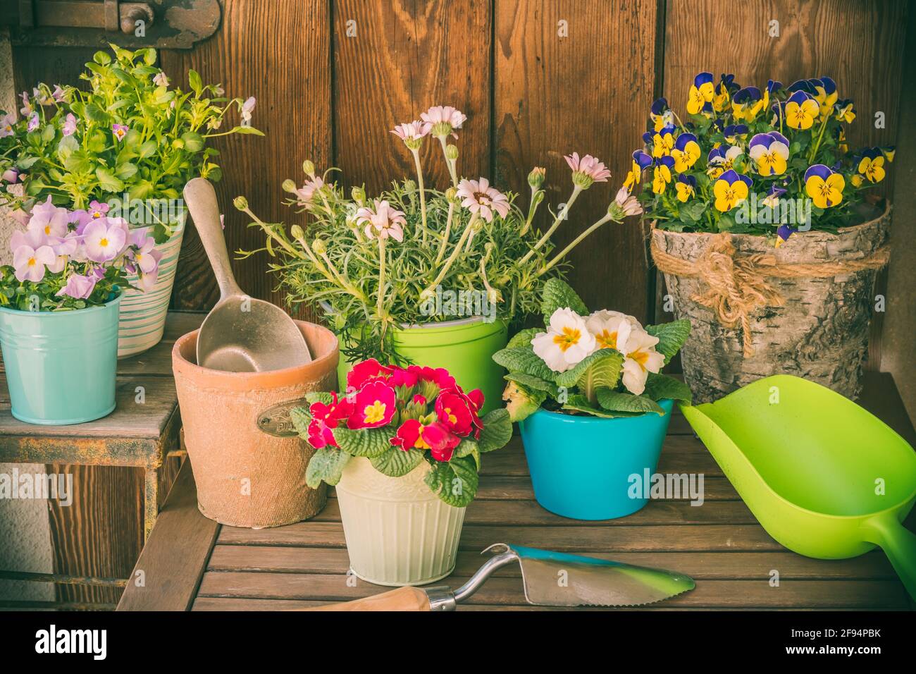 Gardening tools table shed hi-res stock photography and images - Alamy