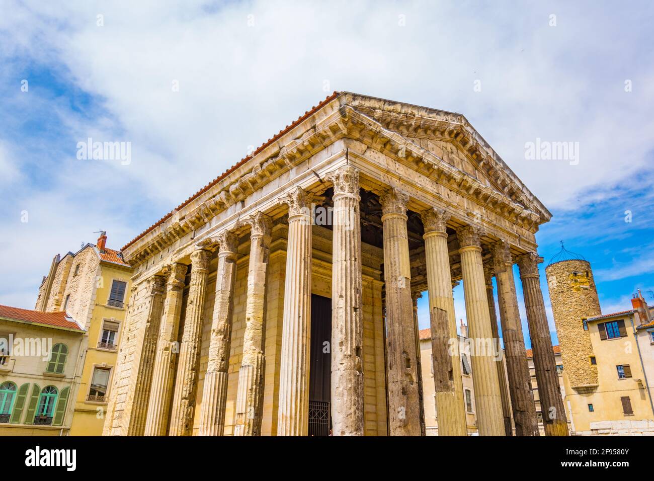 Temple Romain High Resolution Stock Photography And Images Alamy