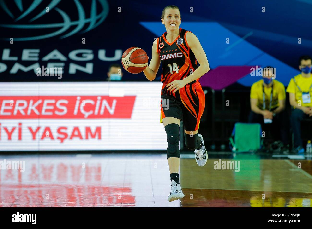 ISTANBUL, Turkey. 16th Apr, 2021: Basketbal: Fenerbahce Oznur Kablo v UMMC Ekaterinburg: Istanboel ISTANBUL, Turkey. 16th Apr, 2021. APRIL 16: Allie Quigley of UMMC Ekaterinburg during the Euroleague Women Final Four match between Fenerbahce Oznur Kablo and UMMC Ekaterinburg at Volkswagen Arena on April 16, 2021 in Istanbul, Turkey (Photo by /Orange Pictures) Credit: Orange Pics BV/Alamy Live News Stock Photo