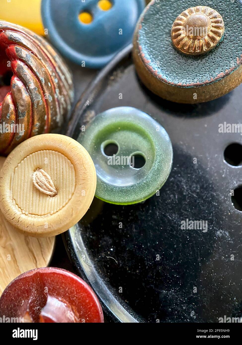 Vintage sewing buttons deals