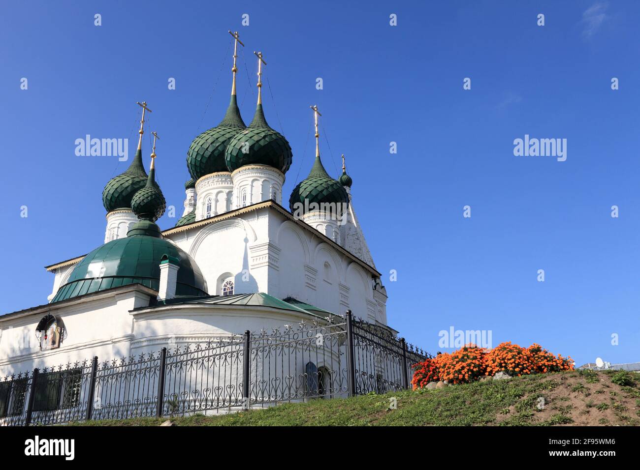 Side of church of the Transfiguration in Yaroslavl, Russia Stock Photo