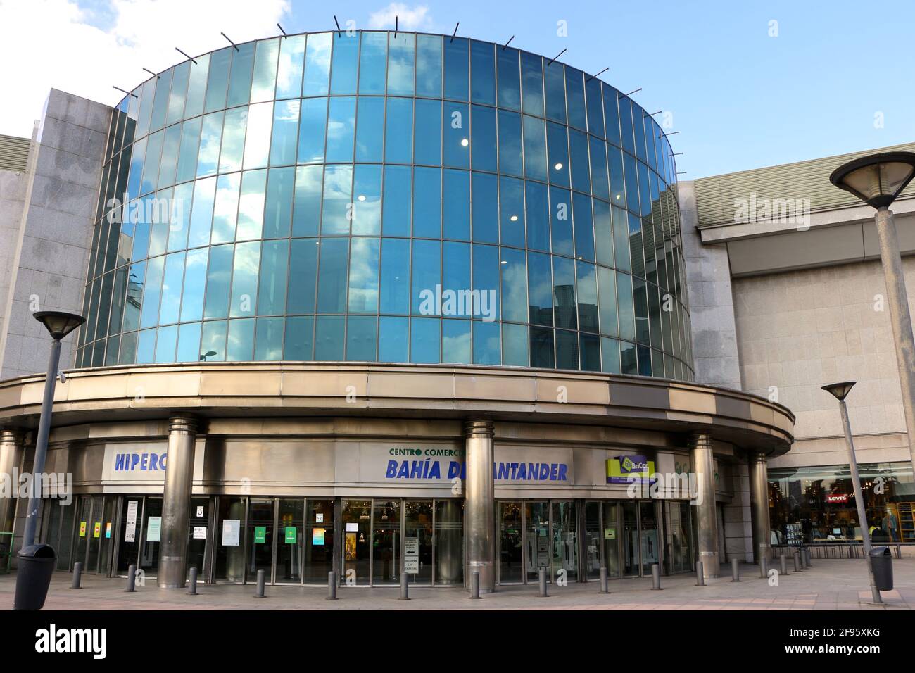 Deserted entrance to El Corte Ingles department store early morning before  opening time Santander Cantabria Spain Stock Photo - Alamy