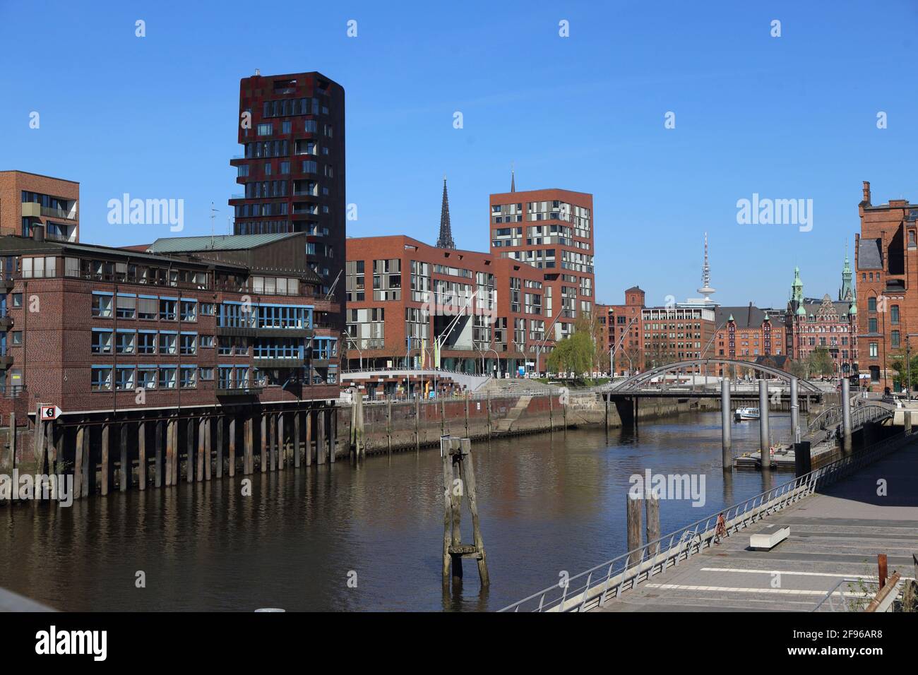 Germany, Hamburg, Hafen City Elbtorpromenade Stock Photo