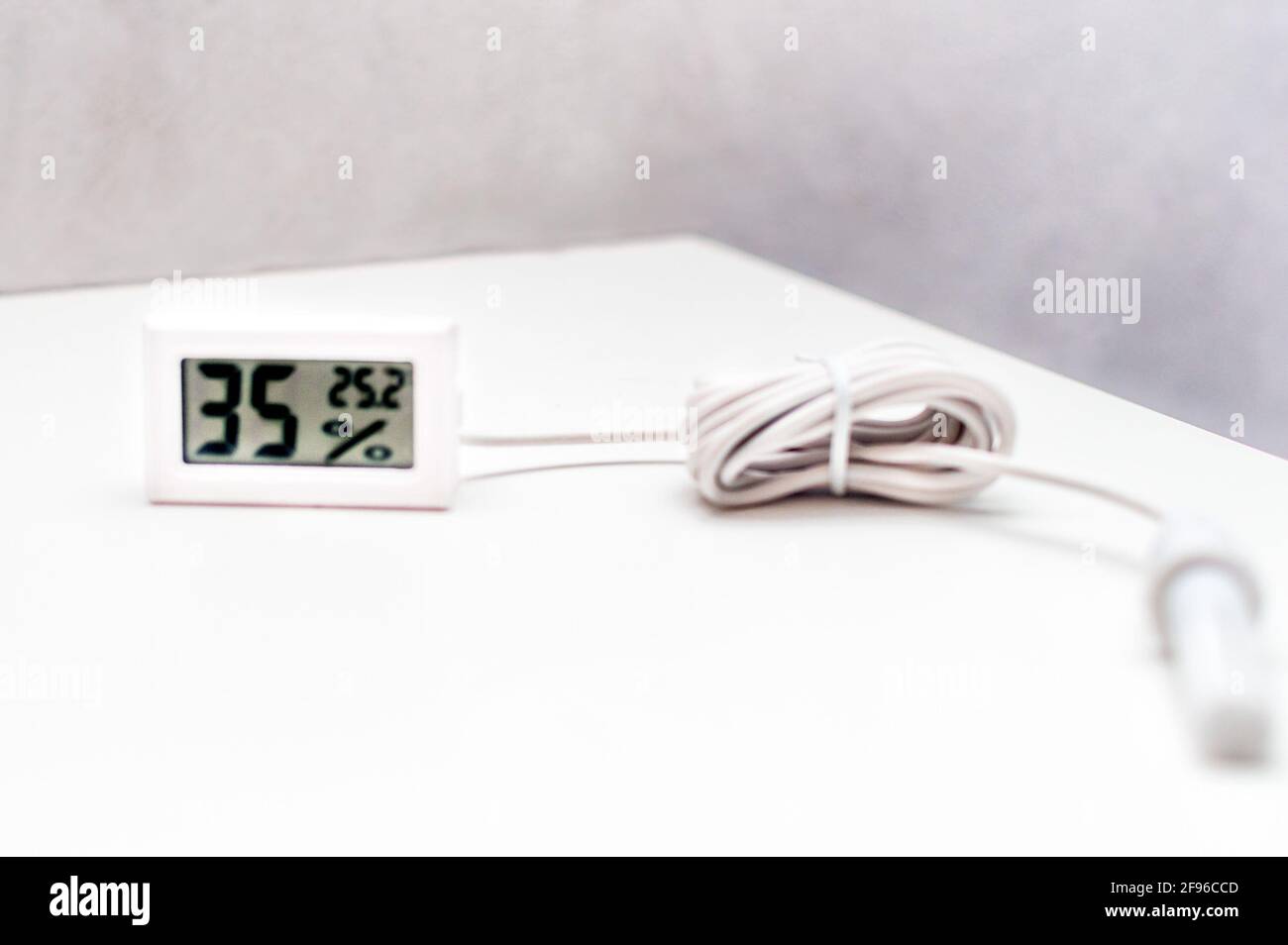 Premium Photo  Thermometer and hygrometer shows the temperature