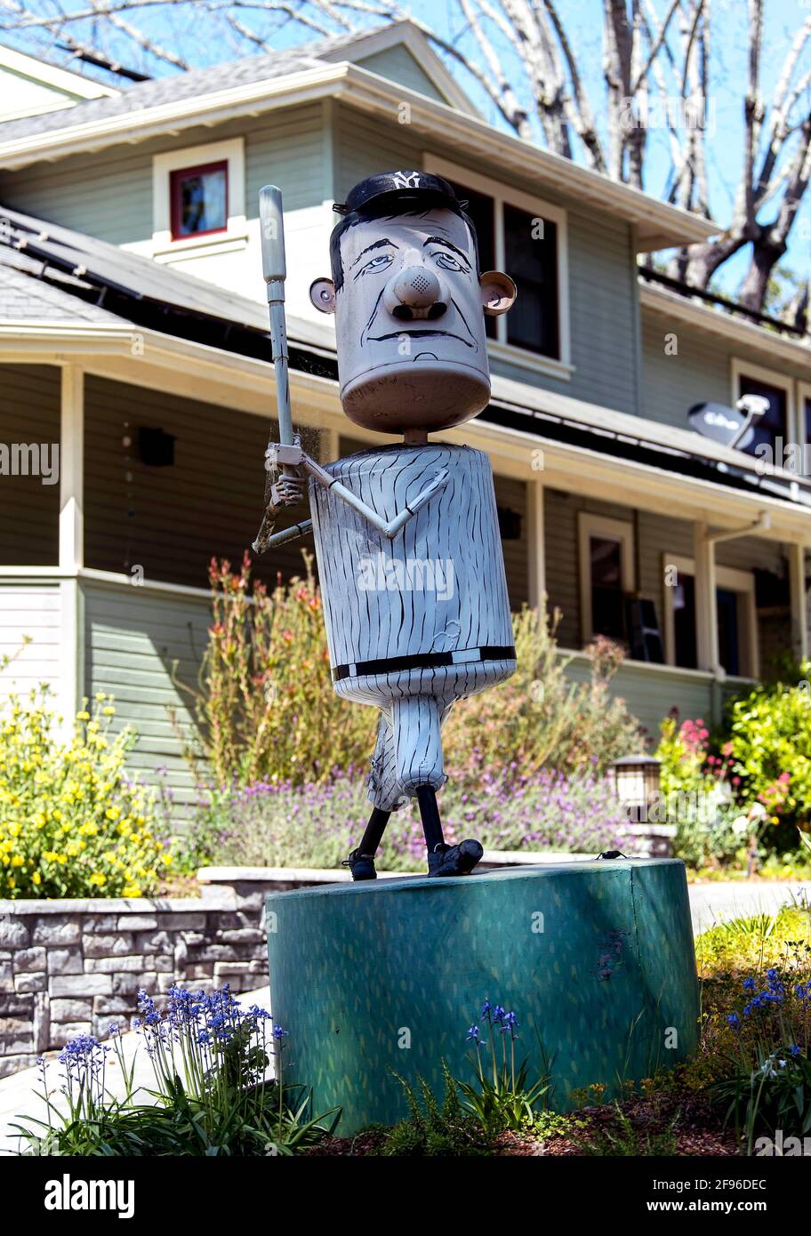 Sebastopol, California, USA. 16th Apr, 2021. The junk art assemblages from Patrick Amiot and Brigette Laurent make their front yard and those of their neighbors on Florence Avenue an open air gallery of visual art. There are several dozen sculptures on Florence Avenue and several hundred more scattered about in the town of Sebastopol some 50 miles north of San Francisco. Credit: Brian Cahn/ZUMA Wire/Alamy Live News Stock Photo
