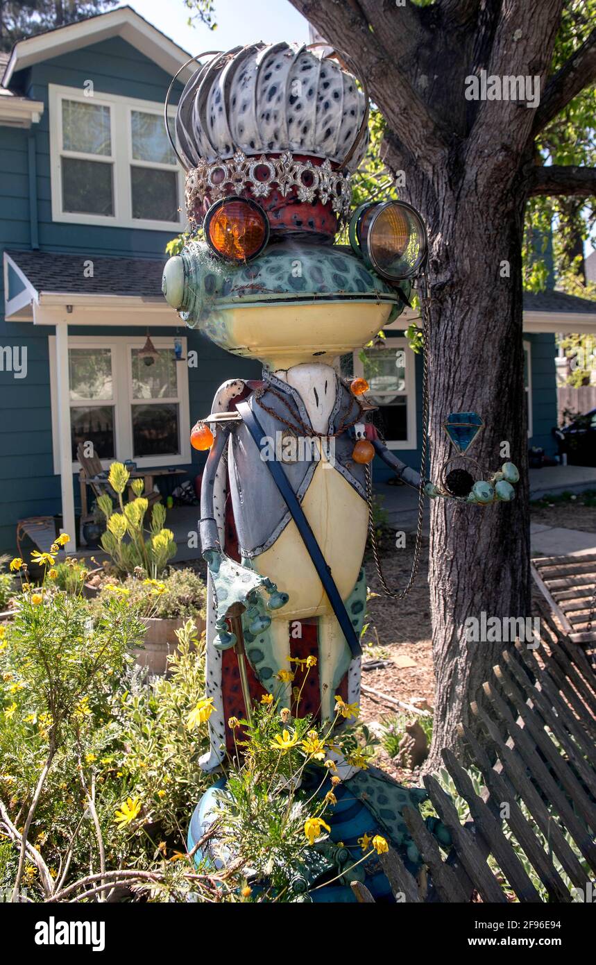Sebastopol, California, USA. 16th Apr, 2021. The junk art assemblages from Patrick Amiot and Brigette Laurent make their front yard and those of their neighbors on Florence Avenue an open air gallery of visual art. There are several dozen sculptures on Florence Avenue and several hundred more scattered about in the town of Sebastopol some 50 miles north of San Francisco. Credit: Brian Cahn/ZUMA Wire/Alamy Live News Stock Photo