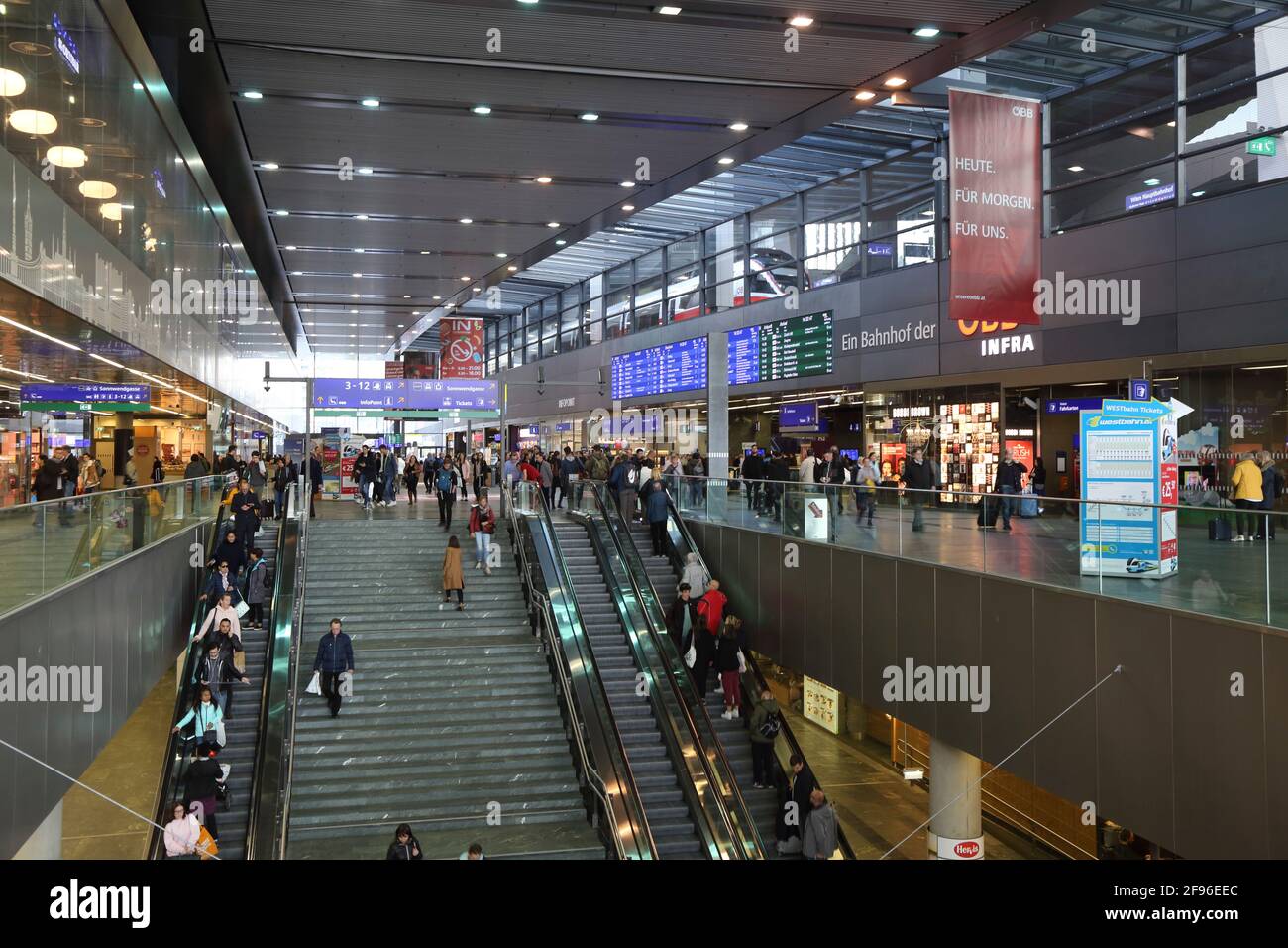Austria, Vienna, Central Station Stock Photo Alamy