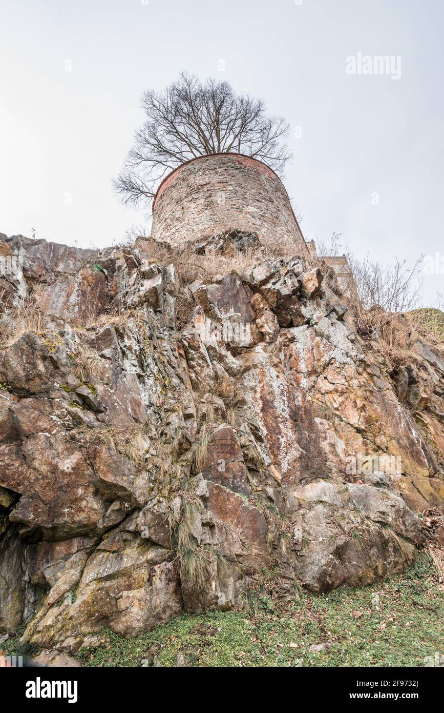 Detail of the defence system with a large watchtower and in the castle ...