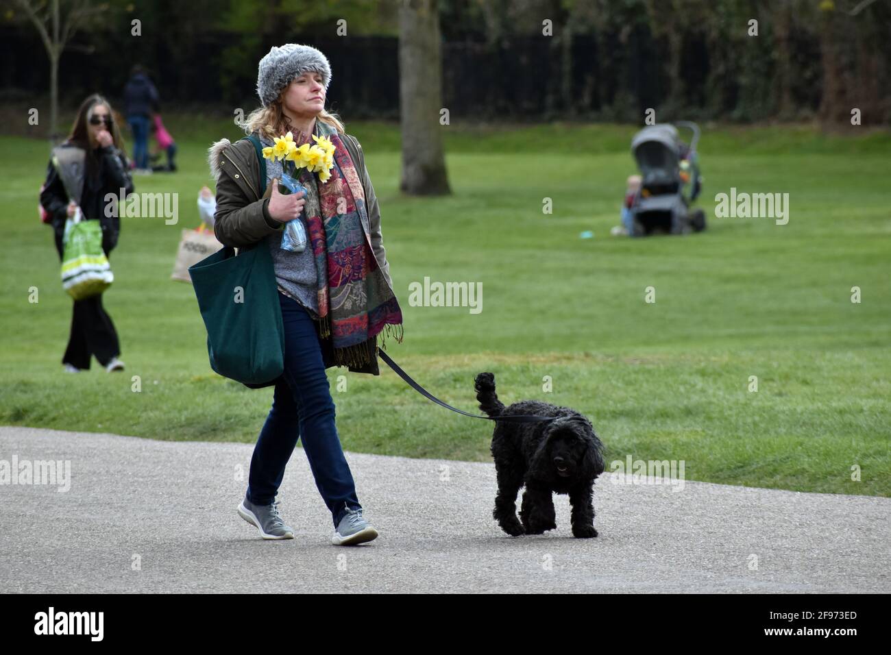Windsor, UK, 16 April 2020 Tributes to Prince Phillip laid outside Windsor Castle. Windsor castle busy with tourists as well as preparations for Prince Phillip, the Duke of Edinburgh funeral. Credit: JOHNNY ARMSTEAD/Alamy Live News Stock Photo
