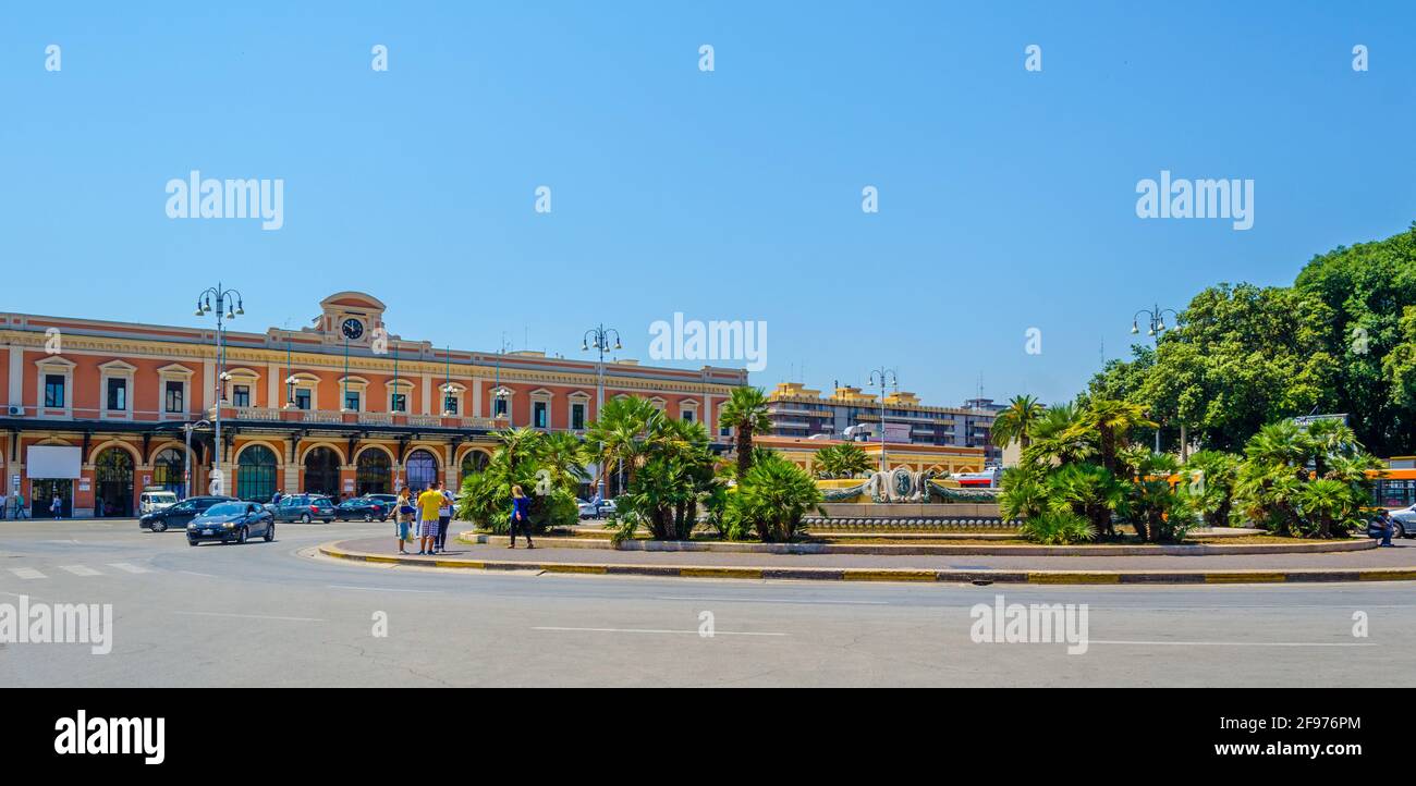 Bari station hi-res stock photography and images - Alamy