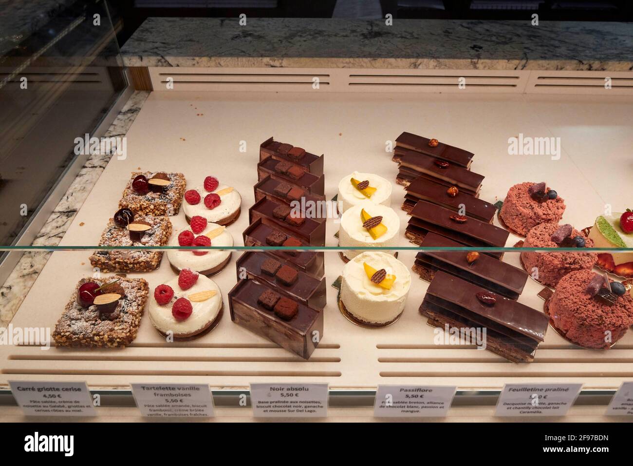 Patisserie Desserts High Resolution Stock Photography And Images Alamy
