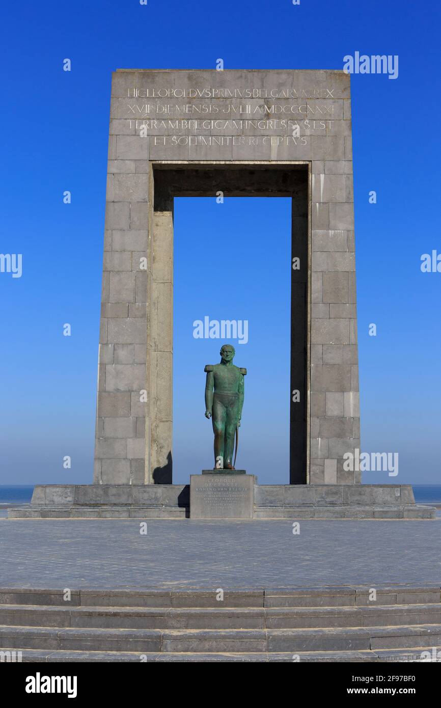 Monument to Leopold I (1790-1865), first king of the Belgians, at the exact  location where he entered the nation on 17 July 1831 in De Panne, Belgium  Stock Photo - Alamy