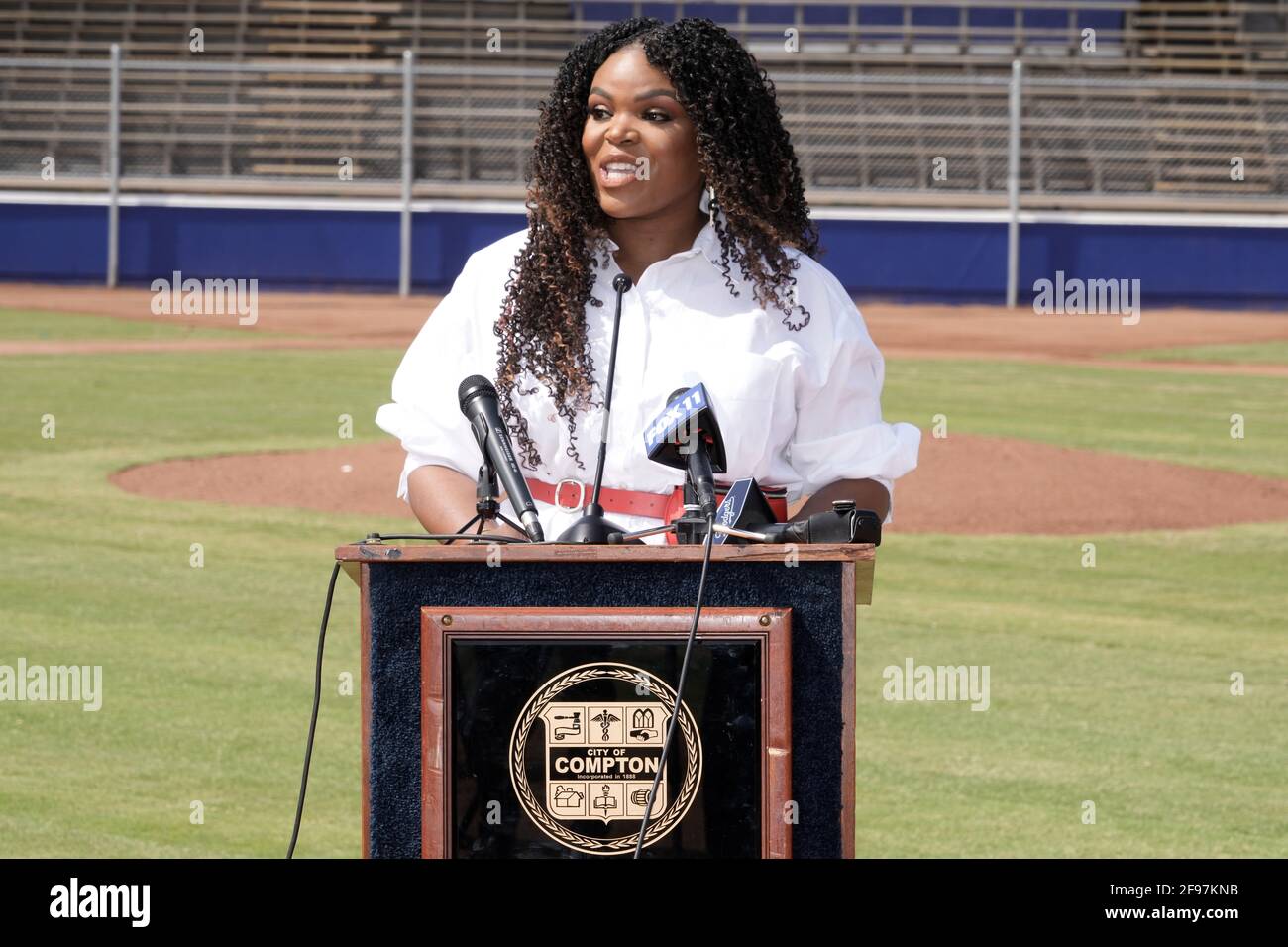 City of Compton mayor Aja Brown speaks at a Los Angeles Dodgers Foundation Dreamfields ribbon-cutting ceremony at Gonzales Park, Thursday, April 15, 2 Stock Photo