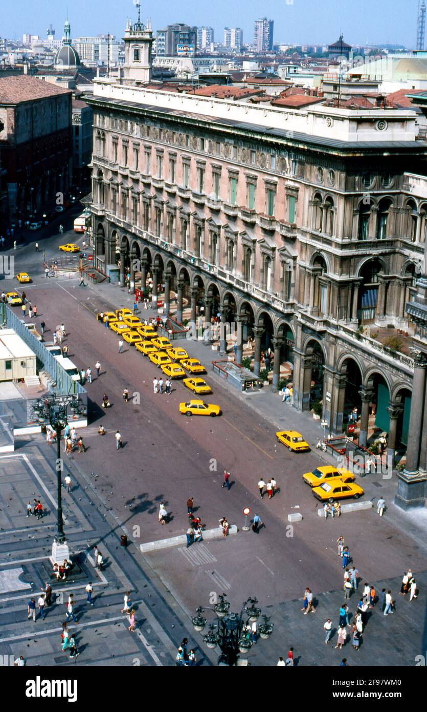 Taxi milano hires stock photography and images Alamy