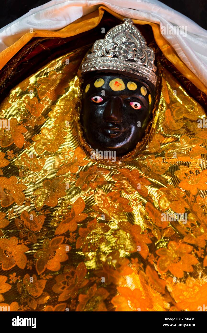 India, Bodhgaya, Mahakala cave, Dungeshwari, heligtum, detail, face, gold, Stock Photo