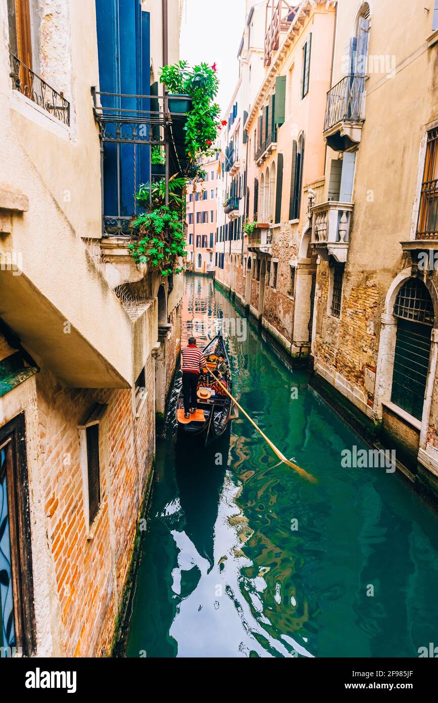 The narrow canals of venice hi-res stock photography and images - Alamy