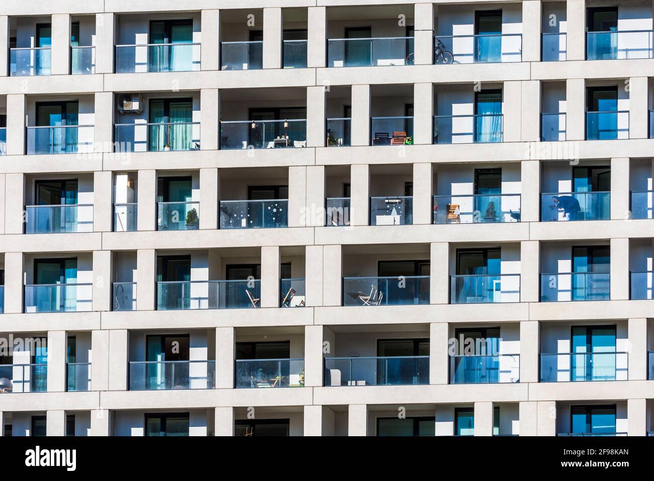 Vienna, apartment house DC Living in Donau City, loggias, concrete