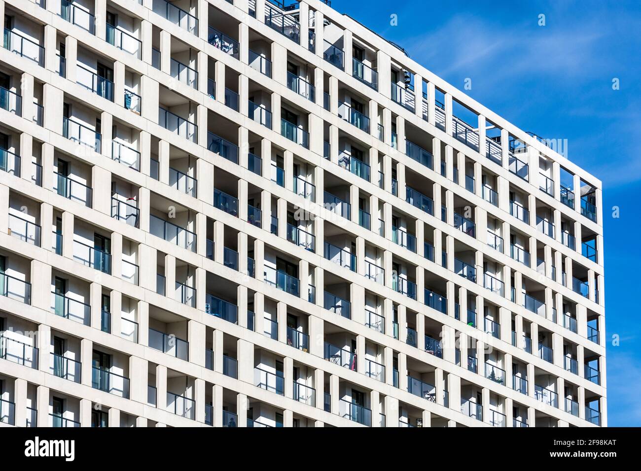 Vienna, apartment house DC Living in Donau City, loggias, concrete