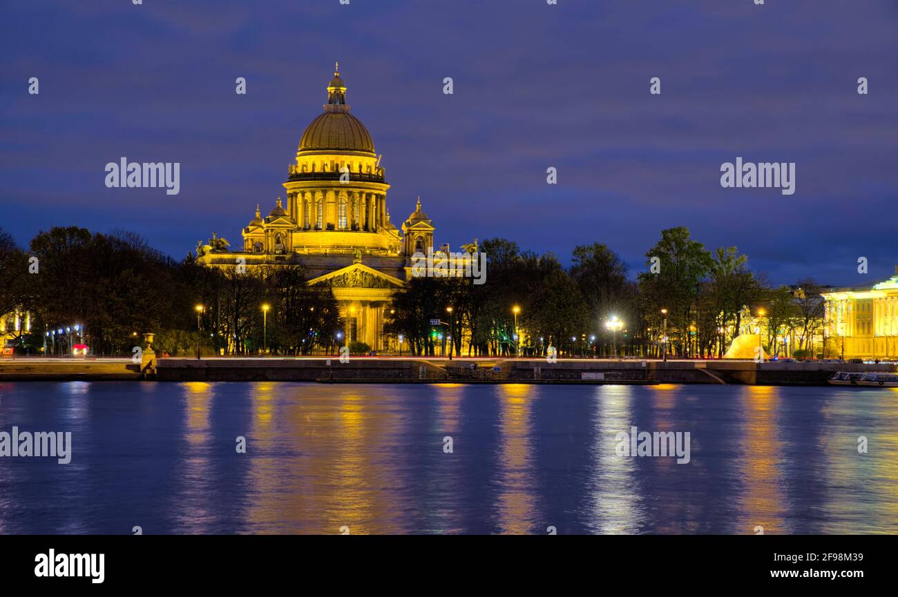 Admiralteystv and St. Isaac's Cathedral, St Petersburg Taken ...