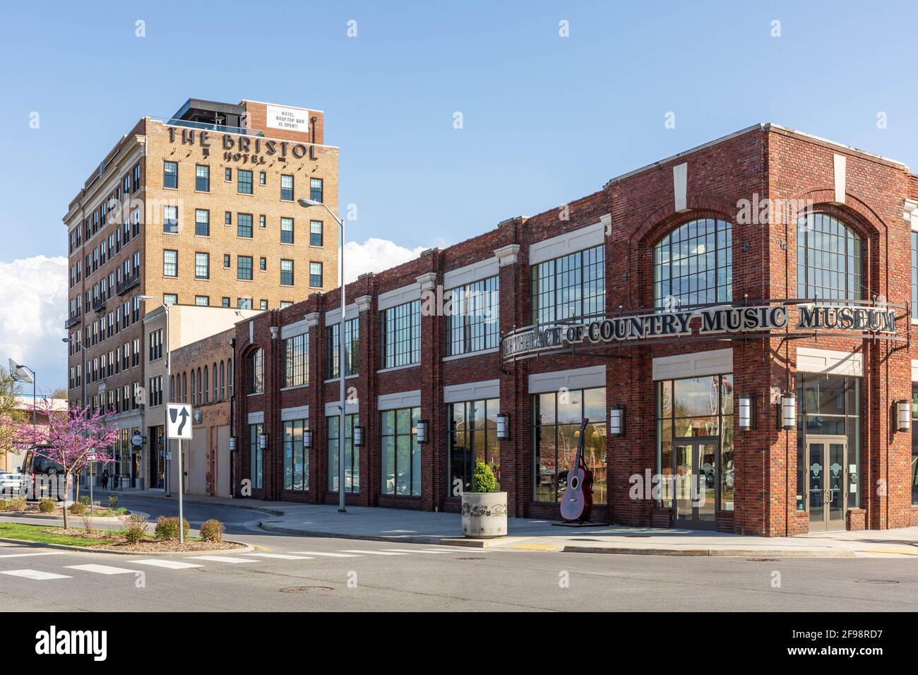 BRISTOL, TN-VA, USA-9 APRIL 2021: The Birthplace of Country Music Museum, and The Bristol Hotel to the left. Stock Photo