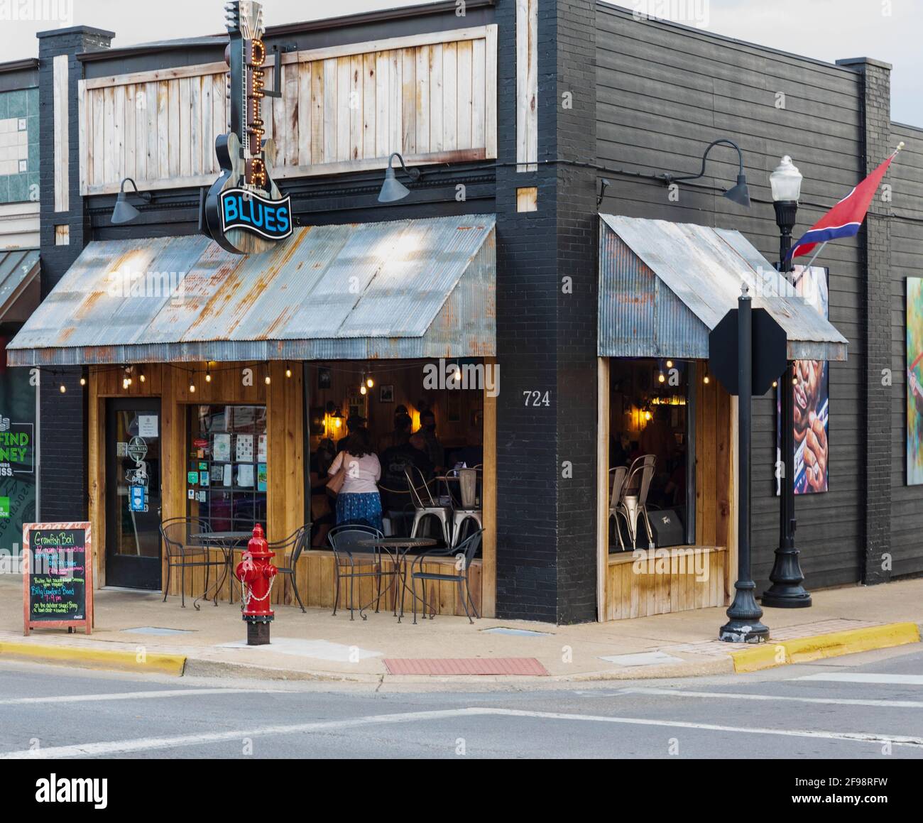 BRISTOL, TN-VA, USA-9 APRIL 2021: The Delta Blues bar on State Street, features an open-air room as well as sidewalk seating. Stock Photo