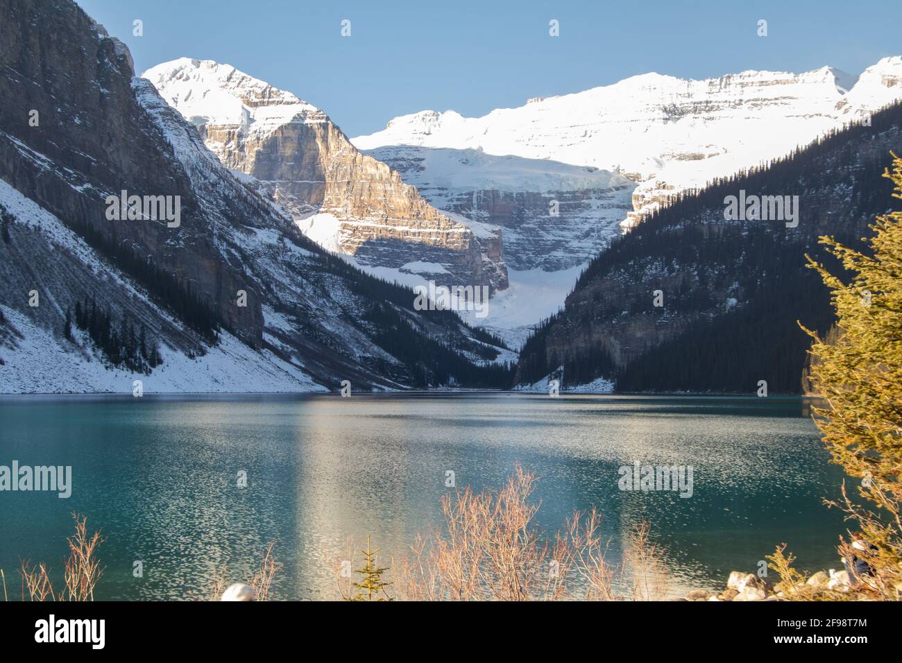Winter sunrise over scenic Lake Louise in Banff National Park, Alberta ...