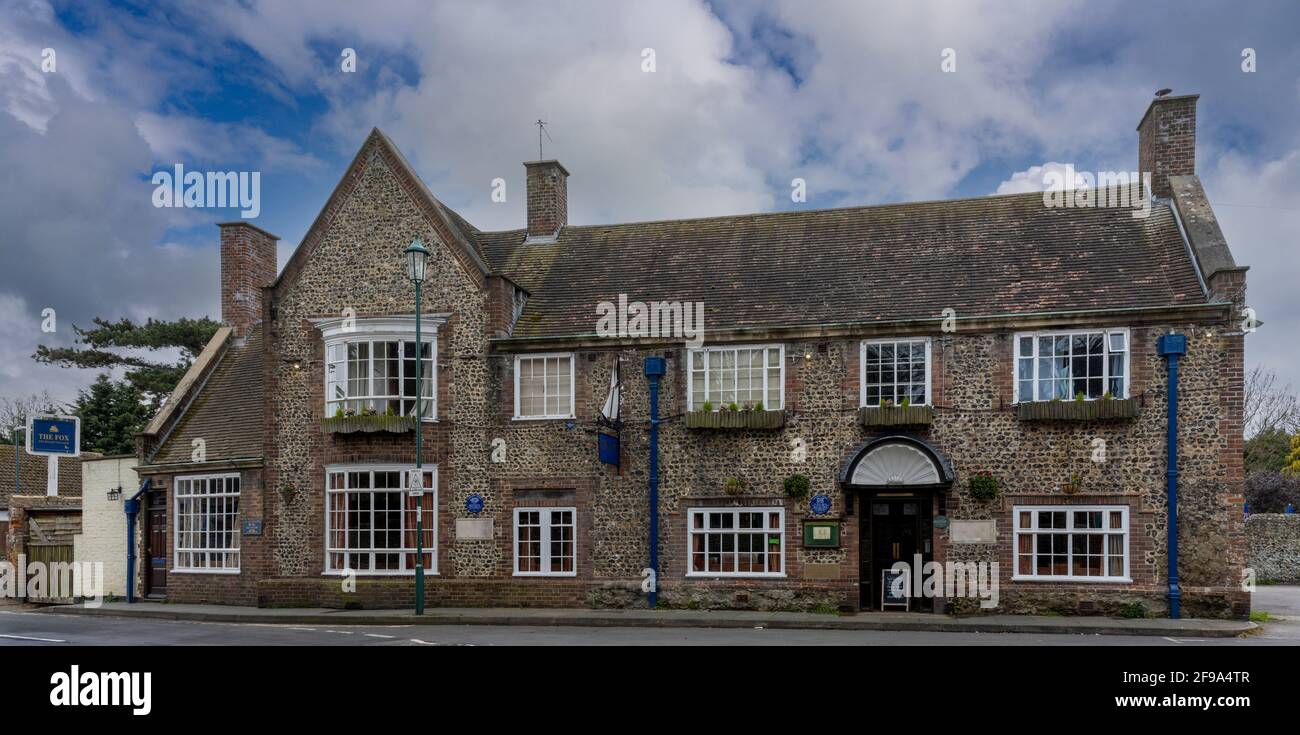 The Fox public house, Waterloo Road, Felpham, West Sussex, England, UK